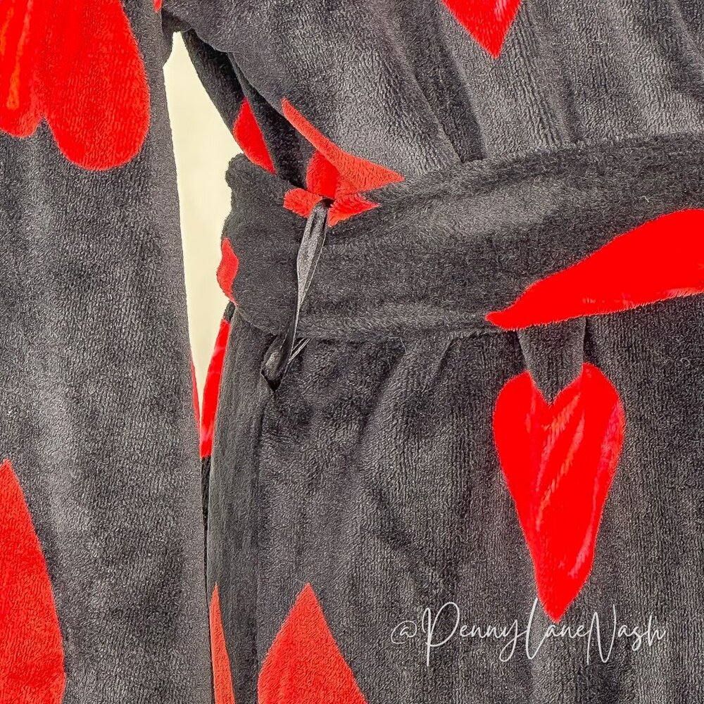 NWT Victoria's Secret Red & Black Hearts Cozy Short Robe - Picture 13 of 13